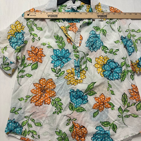 Cathy Daniels Women’s Floral Button Blouse XL 100% Cotton Textured Dot White Top - Picture 3 of 7
